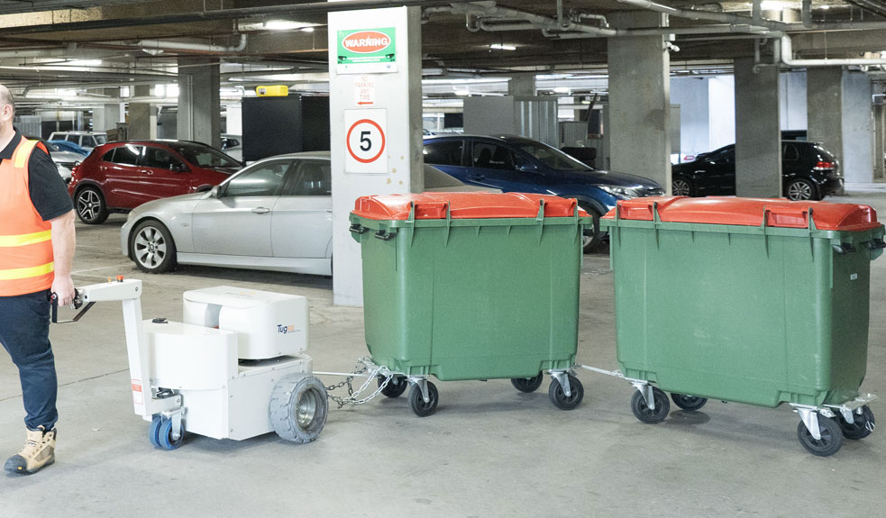 Hitches for towing 660 or 1100 litre bins